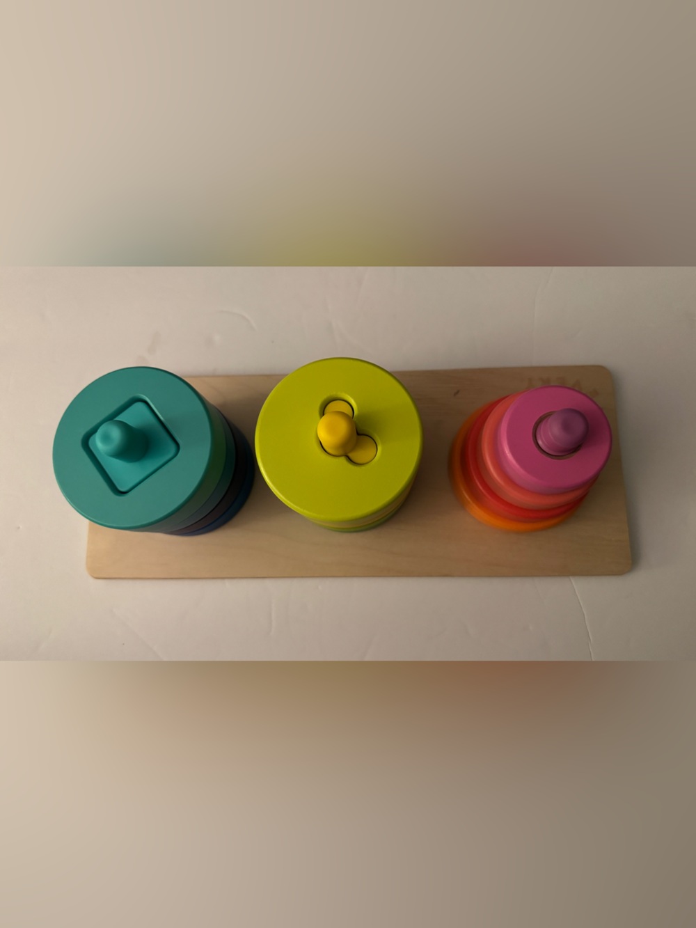 Lovevery Twist & Pivot Puzzle
Wooden Montessori Toy - Picture 6 of 7